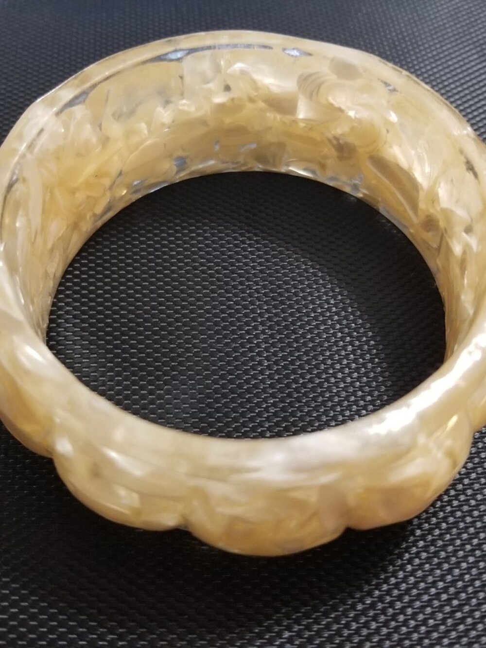 Rare Find: Chunky-Acrylic/Resin-Coated-Shell Bracelet